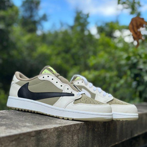 Jordan 1 Retro Low Golf Travis Scott Neutral Olive